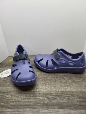 Oofos Oocandoo Recovery Fisherman Water Sandals Women’s Size 10 New Water Drop